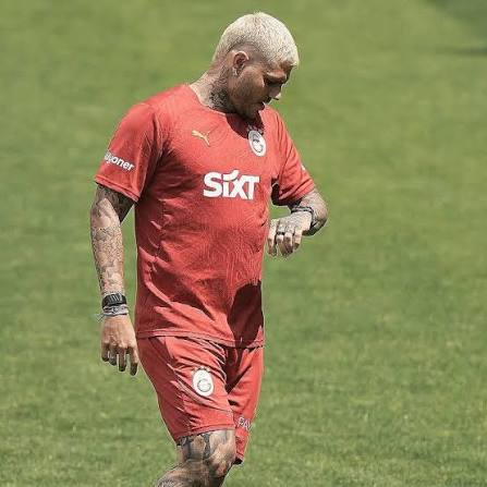 WilfredAras's tweet photo. @nexygs9 Ama icardi abi askın olayım abi sadakat abi https://t.co/caYAF8aw8j