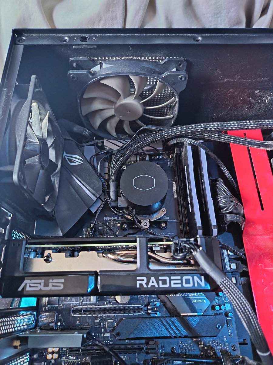 Sohkudo_'s tweet photo. 1440p never looked so good. ✨🔥
#RADEON #AMD #9060XT https://t.co/UUeo1quNFQ