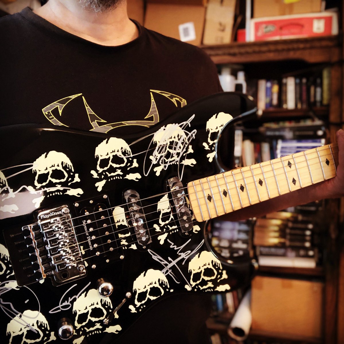 PeterOrullian's tweet photo. When I ran music and promotions for Xbox, I also chose @queensrycheofficial once, another favorite band of mine. The guitar is signed by all the band members. Geoff is the reason I moved to Seattle, to do vocal training with the same coach. 

#queensryche #geofftate @geofftate https://t.co/8PFcVxwxhS