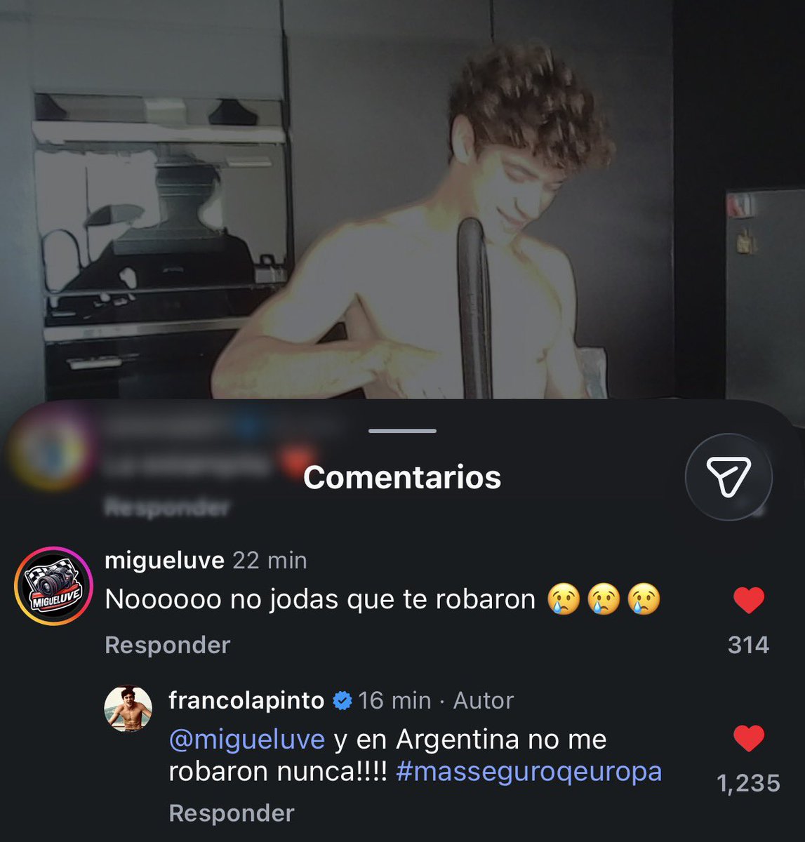 tina43arg's tweet photo. El comentario y hashtag 😅🤣

“Y en Argentina no me robaron nunca!!!!” 

#masseguroqeuropa JAJAJAJajajja https://t.co/Gec90X2W3d