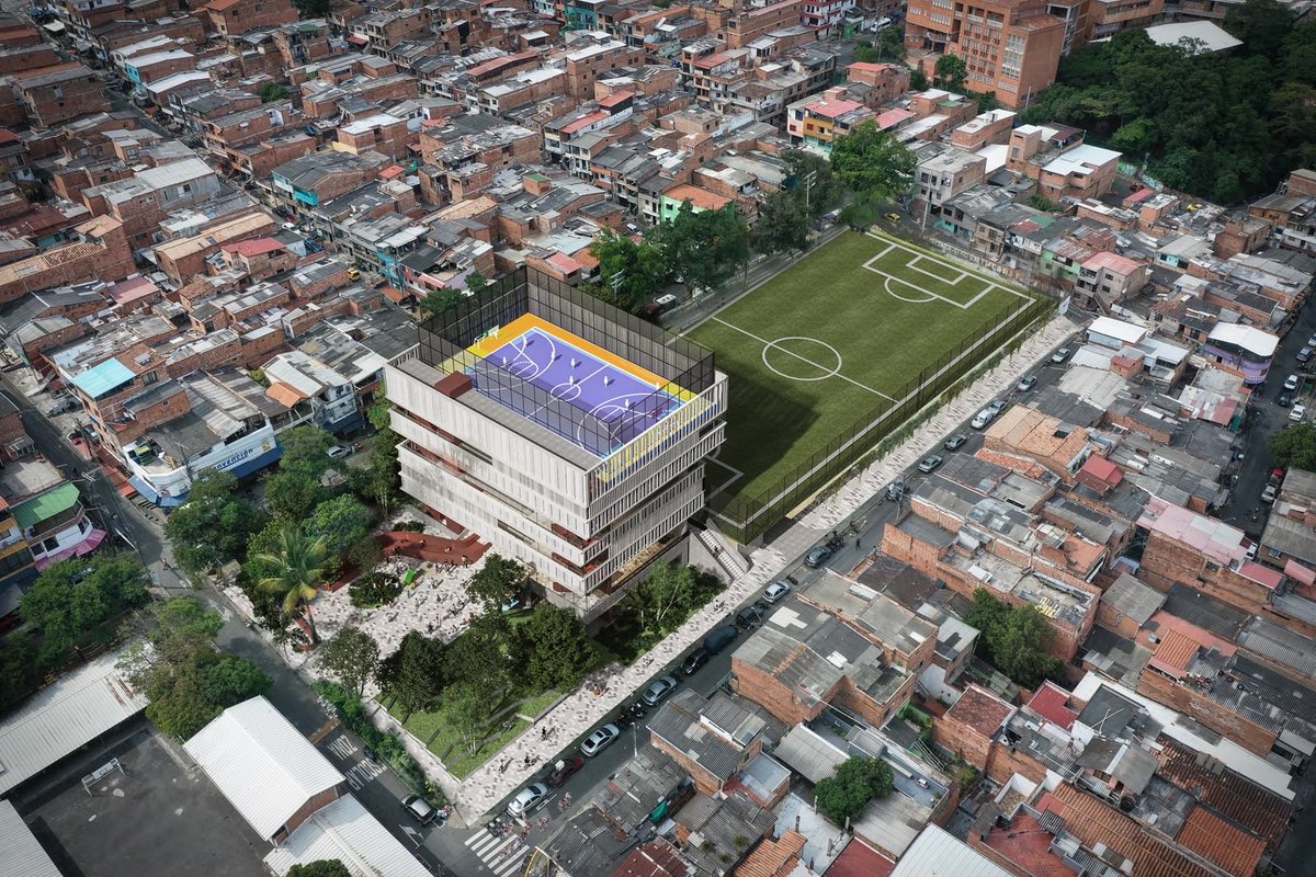 FicoGutierrez's tweet photo. Seguimos cumpliéndole a Medellín 🙌.

Abrimos la licitación para construir el ReCreo Deportivo La Frontera, en Santa Cruz, uno de los 12 que vamos a dejarle a la ciudad. Un espacio de seis niveles con piscina, cancha, gimnasio, sala gamer y aulas de formación para que nuestros niños, jóvenes y familias tengan más oportunidades.

No nos quedamos en anuncios. Aquí es diciendo y haciendo. 

Para participar en el proceso, te dejo el link aquí: 
https://t.co/1AaZNx34YZ