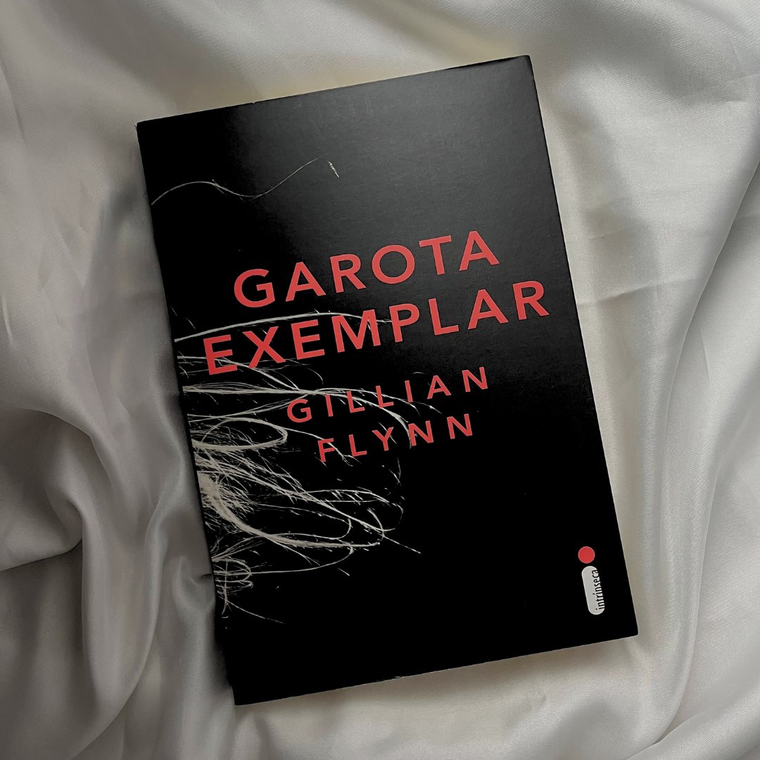 intrinseca's tweet photo. "Garota exemplar", de Gillian Flynn, foi eleito o melhor thriller do século XXI pelo New York Times!

Quem aí já leu? 📖 https://t.co/Zt2Cd6mygh