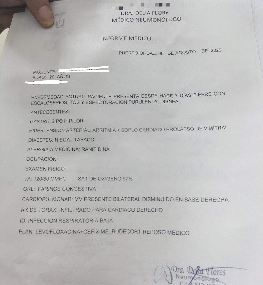 Vikoonn's tweet photo. Tengo una fuerte infección respiratoria y me mandaron tratamiento intravenoso por 7 días y dos antibióticos + dieta líquida y reposo

(Reposo que no podré cumplir obviamente 😿) https://t.co/MjhuIG3DbK