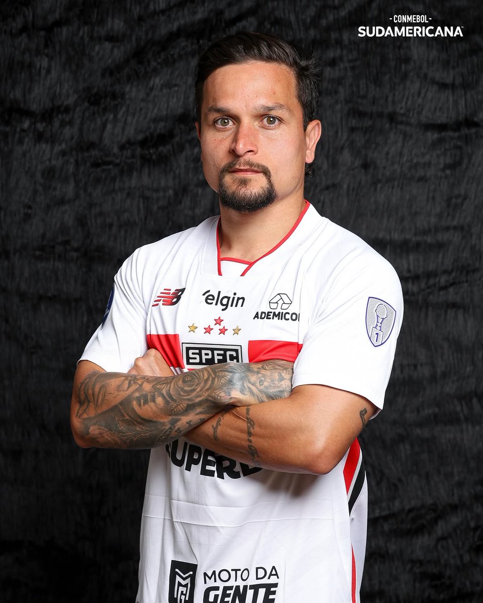 somosaopaulinos's tweet photo. Registros oficiais do Artur para a Copa Sul-Americana. 🇾🇪 https://t.co/Ny66xBNJFR