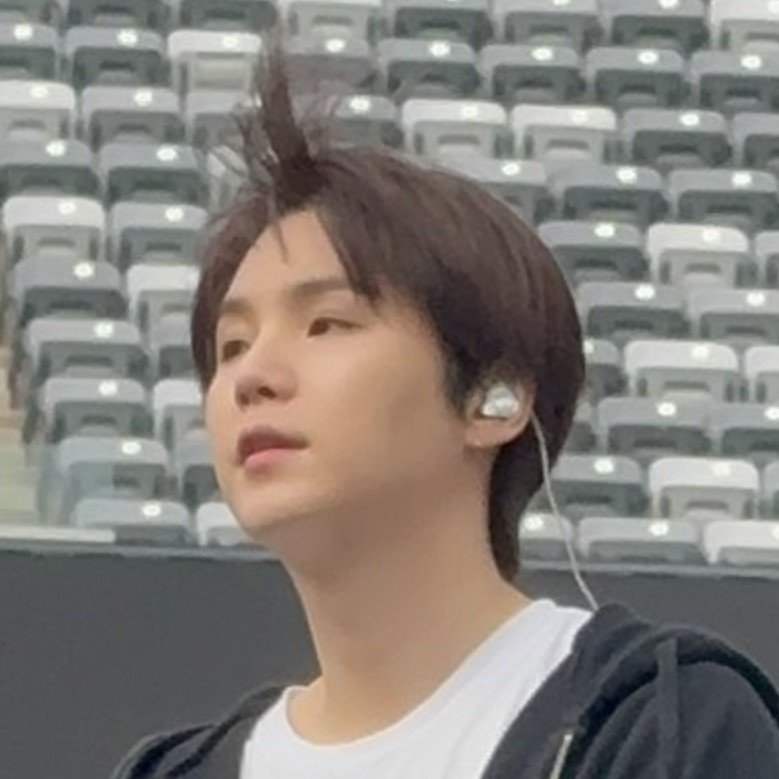 camlovesyoongi's tweet photo. sprout 🌱 https://t.co/JJFQTQRAME