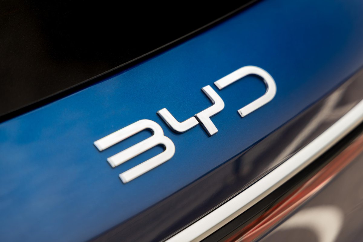 forumbunklr's tweet photo. 🇨🇳 CHINA DOMINATION: BYD oferece painel solar e instalação nas casas DE GRAÇA para novos compradores do Brasil.

Fiat, Ford, Chevrolet, Renault… se segurem! https://t.co/0w0vf6wpfS
