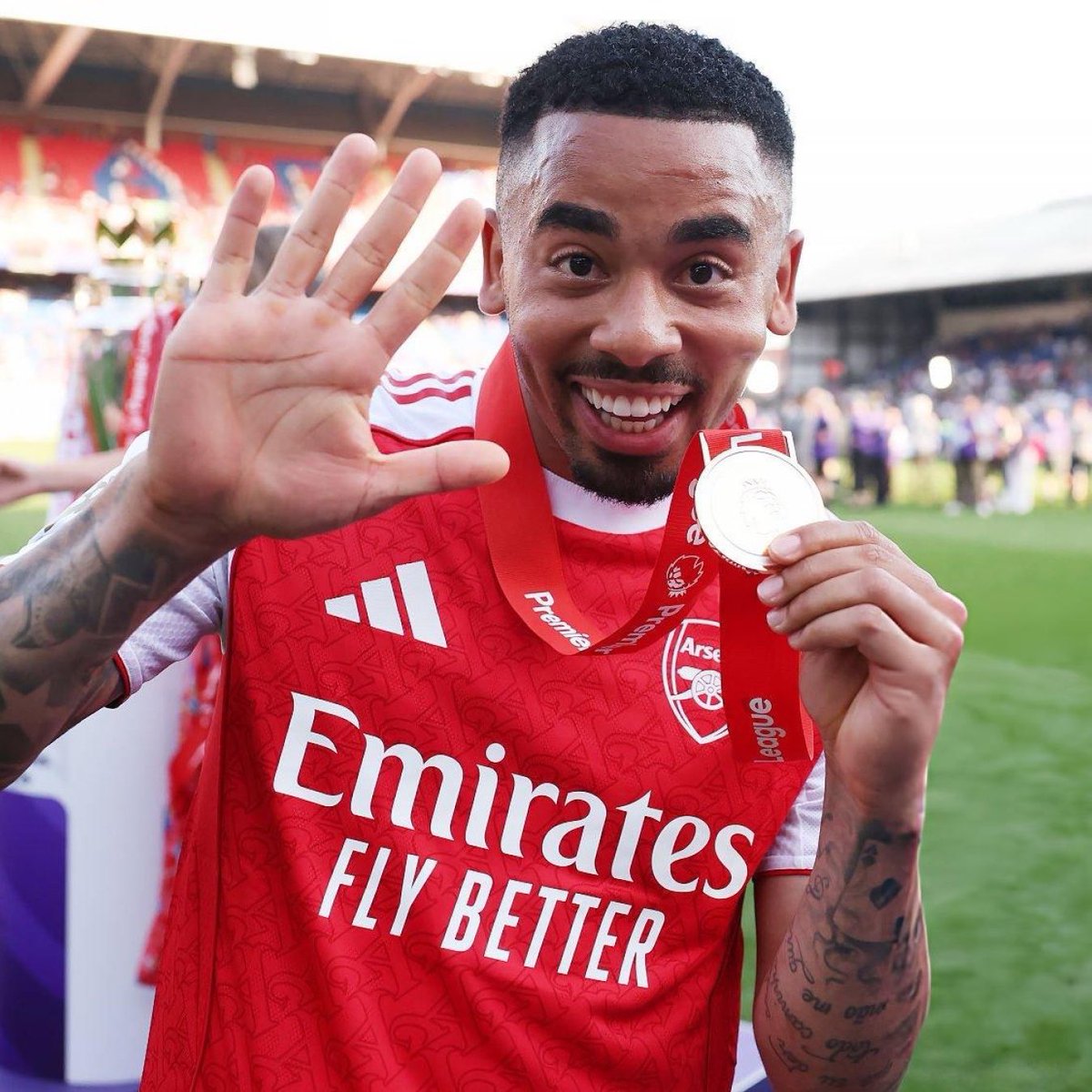 afcstuff's tweet photo. 🚨 Napoli have ‘very strong interest’ in Gabriel Jesus, with the player open to the move. Arsenal will only entertain proposals worth at least €20m. 🕵️‍♂️🇧🇷 [@geglobo] https://t.co/bWSKIdWVfd
