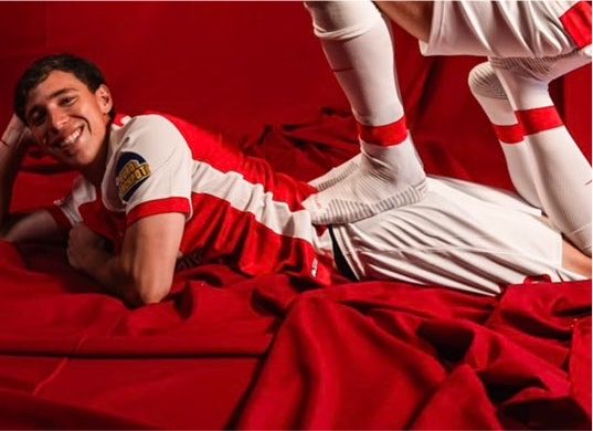 cocoonycc's tweet photo. hormi: no puedo meter ni un gol desde abril carajo

la trama de mateo en europa: https://t.co/MvgDyVlwzR