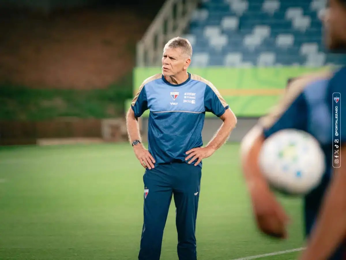 afernandissima's tweet photo. Fortaleza pode não fazer mais contratações em 2026, mesmo que resolva o Transfer Ban

Foto: Mateus Lotif / Fortaleza EC

https://t.co/PIDgpGcZgi https://t.co/vWYkNFvJh0