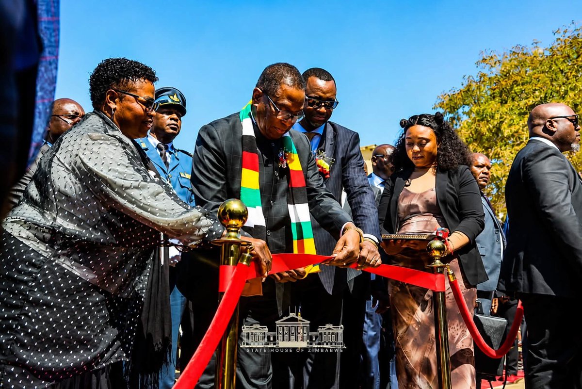 ManyoniZW's tweet photo. President Emmerson Dambudzo Mnangagwa today had the distinct honour of officially commissioning the Vineyard Assembly of the Apostolic Faith Mission (AFM) in Zimbabwe in Knowe, Norton. https://t.co/MtbNpLTMN6