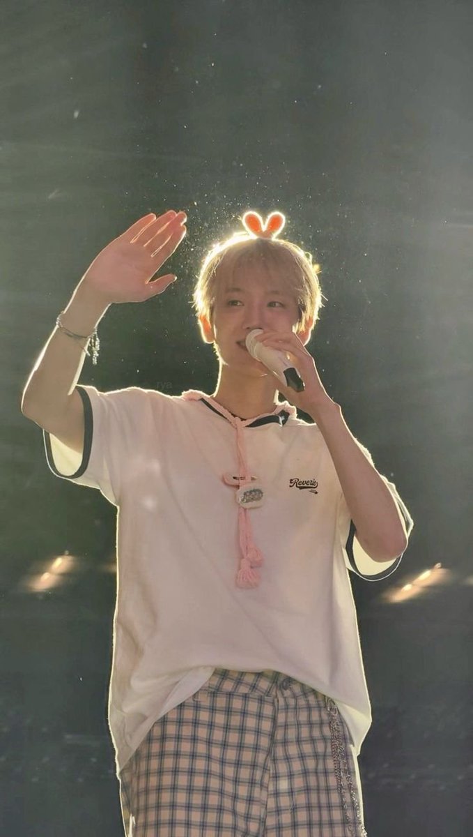 sr_bbh tweet picture
