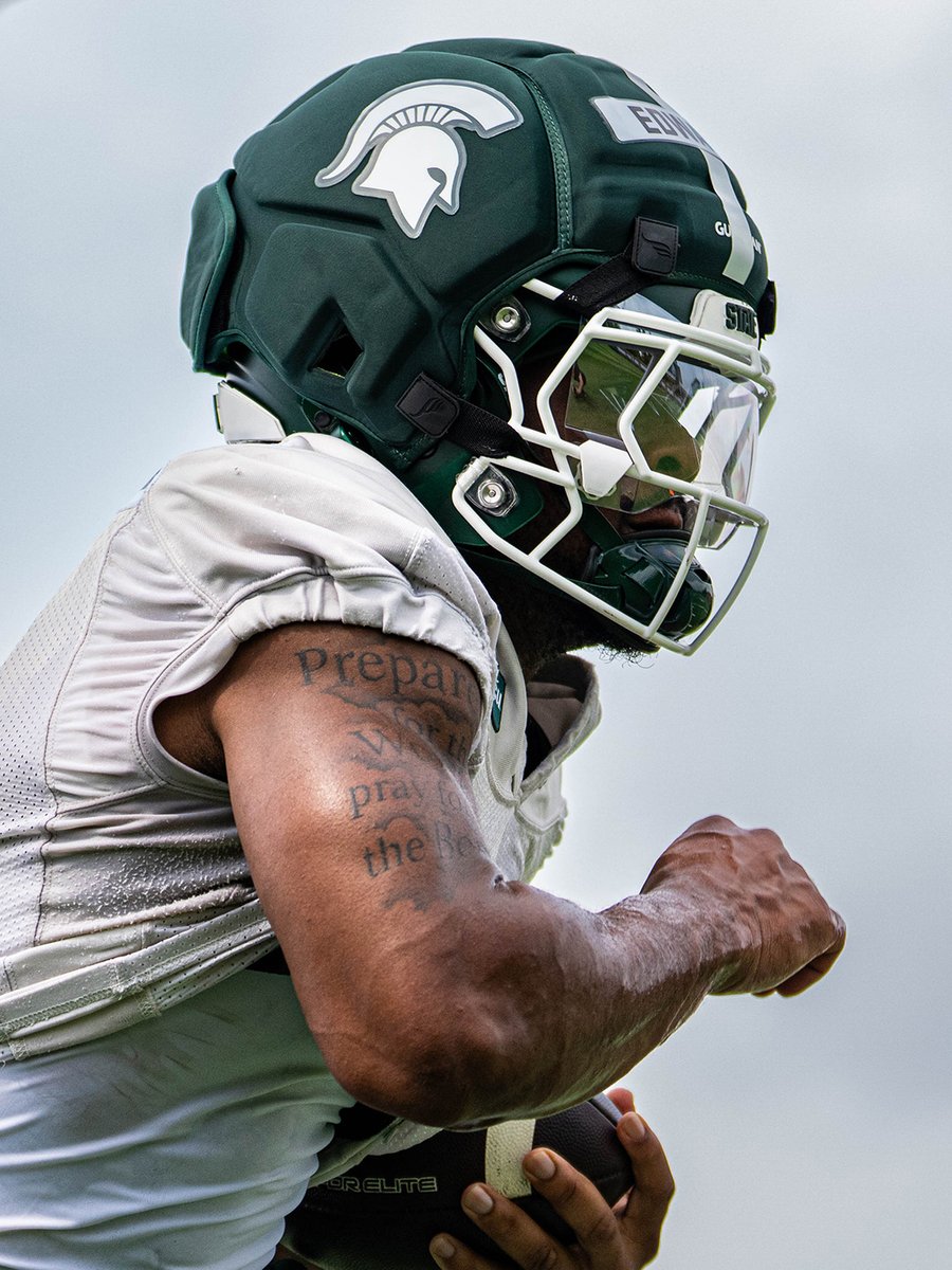 MSU_Football's tweet photo. We're back ✅ https://t.co/W5y60pL83W