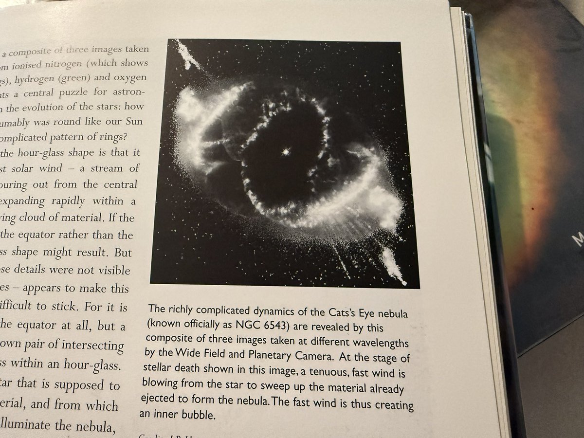 sage_astr's tweet photo. i love astronomy books https://t.co/OH7npJO33Y