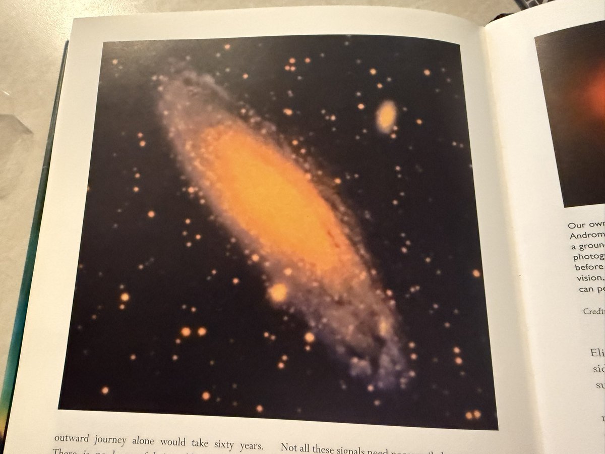 sage_astr's tweet photo. i love astronomy books https://t.co/OH7npJO33Y