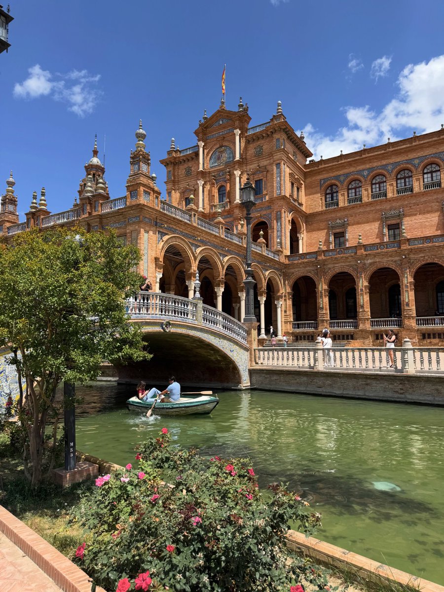 echoesofworld's tweet photo. Seville, Spain https://t.co/IbAZ3j3mNT