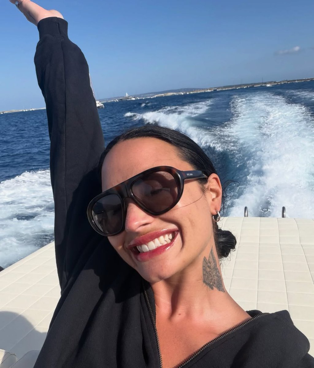 demihq_'s tweet photo. https://t.co/Ufal3WFg4W