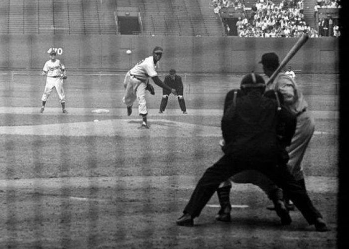 baseballinpix's tweet photo. Satchel Paige, at 47, became the oldest player in major league history to pitch a complete game or a shutout when he beat Virgil Trucks and the Detroit Tigers, 1-0, in 12 innings, August 6, 1952 https://t.co/nrX5wtNDJX