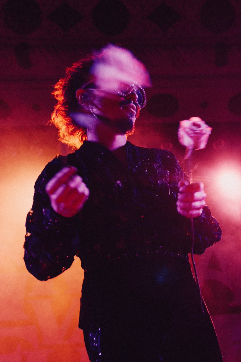 GretaVanFleet's tweet photo. The glow returns. https://t.co/fmatVP1ElA
