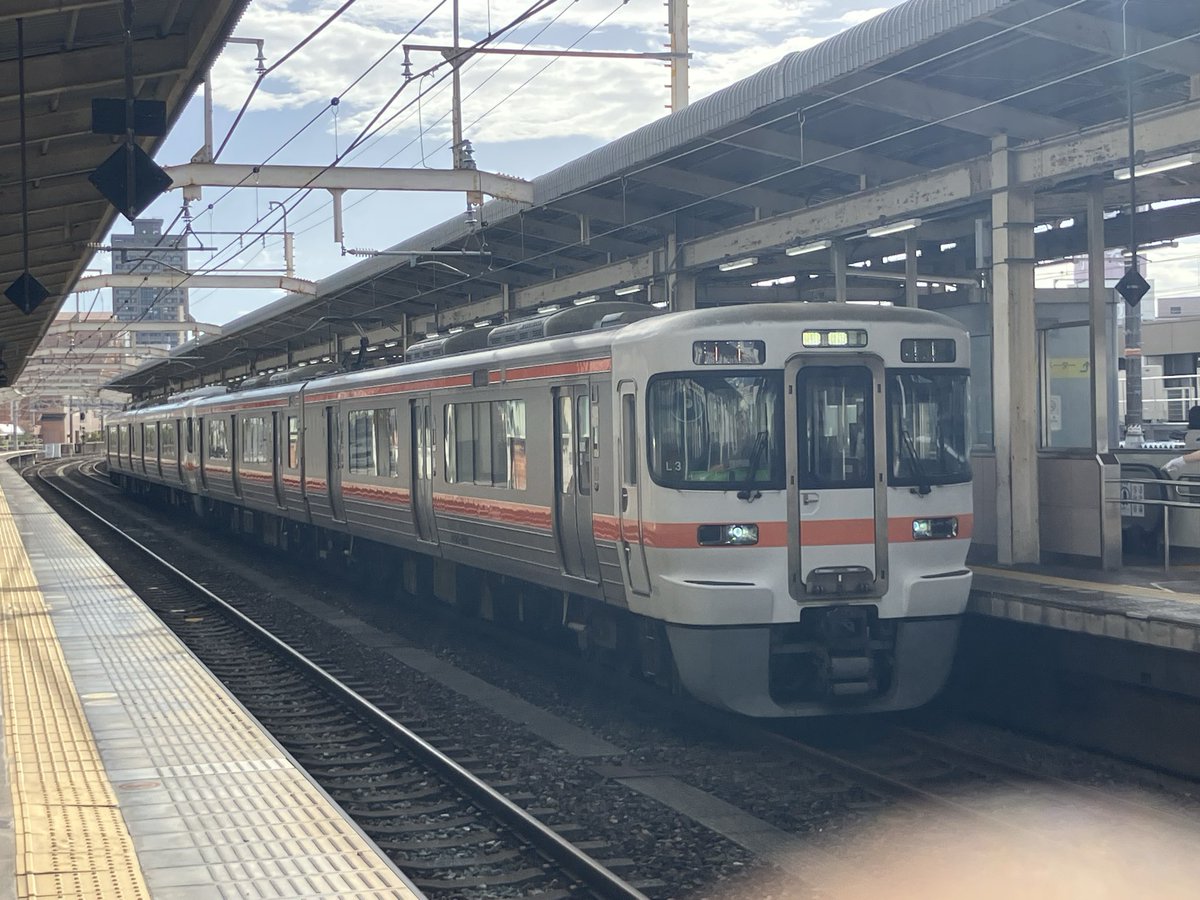 RYO_10_1's tweet photo. 929M
L3/V2
V2が4両運用に。
V編成が4両運用に入るのは初となります。 https://t.co/ttQJQq565Q