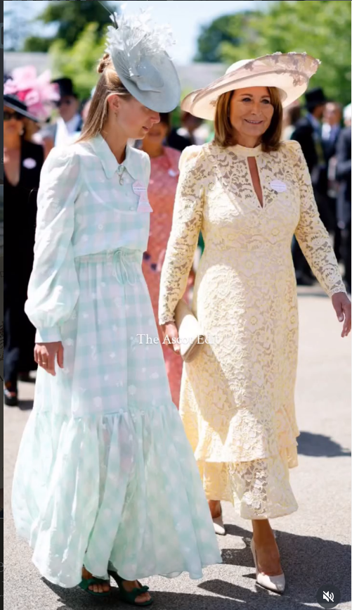 RobinLynnKing2's tweet photo. #PrinceandPrincessOfWales #PrincessBeatrice #CaroleMiddleton
Do you like the Ascot fashion ?
Do you have a favorite or two ?
( mine , 1, 3 and 4 and 2 ) https://t.co/HEssAgLULs