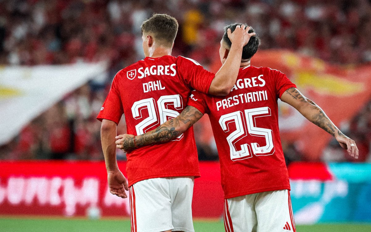 SLBenfica's tweet photo. 📸 #SLBHMFC https://t.co/QzVhjvokmm