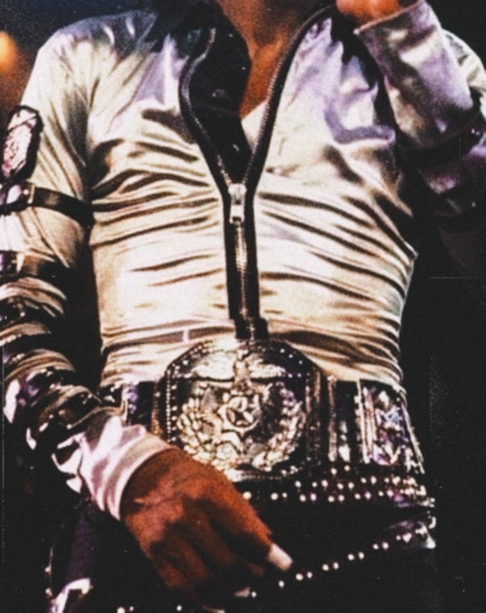 tellemthatits's tweet photo. i love my man with a belt https://t.co/OWLC7s52JG