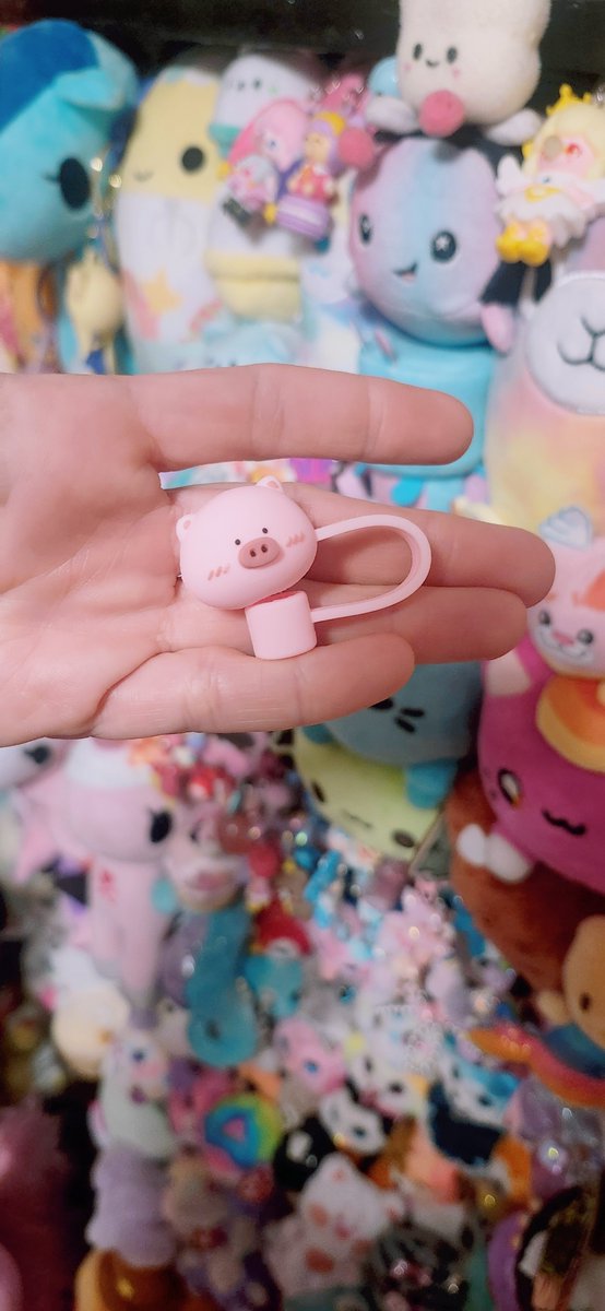 Miichel701's tweet photo. #straw #starwcover #cover #pig #piggy #butterfly #kawaii #starws #drinking #collectibles #collector #collection #kidcore #kidwave #toycore #accessories #accessory #strawtopper #cupcover #decor #silicone #dustproof #cup #cups #drinks #pink https://t.co/ghTKNeWxRF