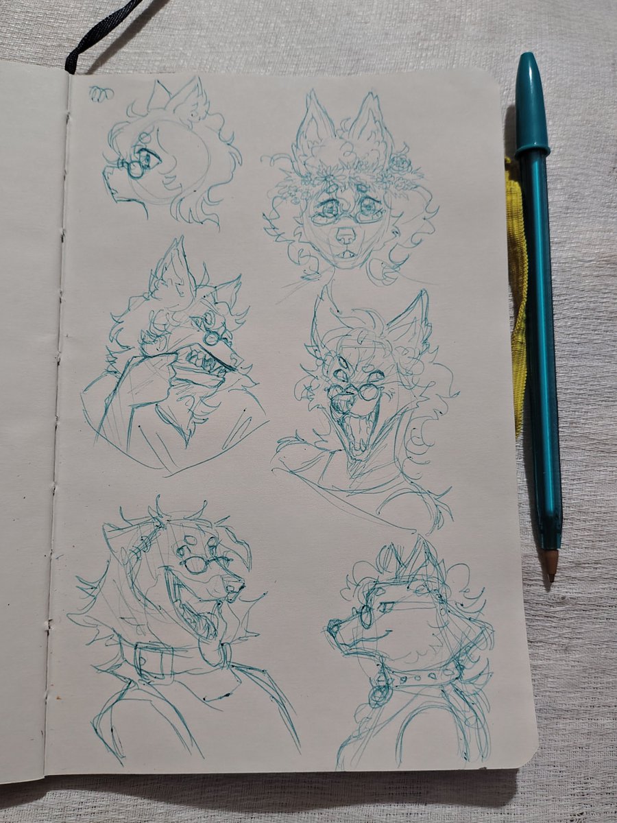 aureookami's tweet photo. tentando dar vida a um fursona(decidindo oq faz mais sentido), me inspirando no belo trabalho de @_velow https://t.co/Oc1w2QkHxU