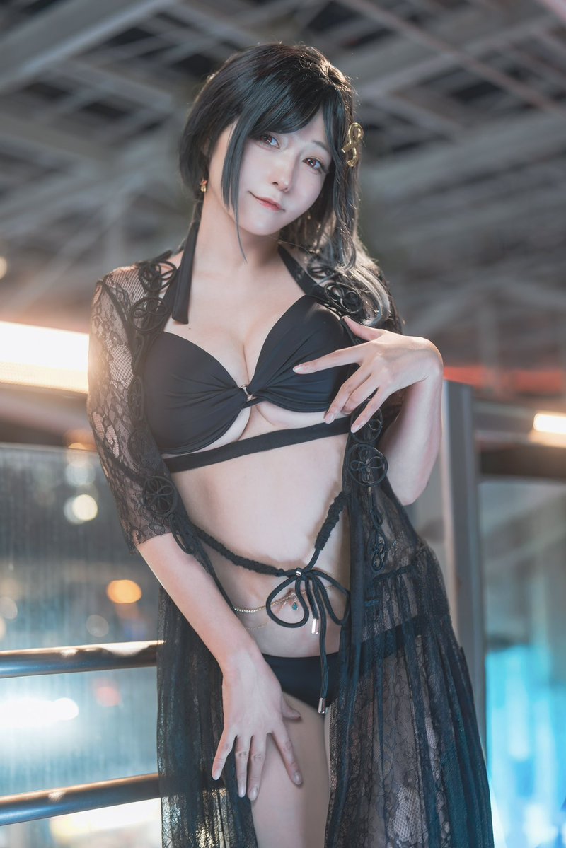 chihichir0's tweet photo. Cosplay コスプレ

🌈🕒

白雪巴👠⛓️
新衣装水着

カーディガンのパーツと胸元の再現度を見て

#コスサミ2026
#今日のおはちひ https://t.co/5atRoaMH30