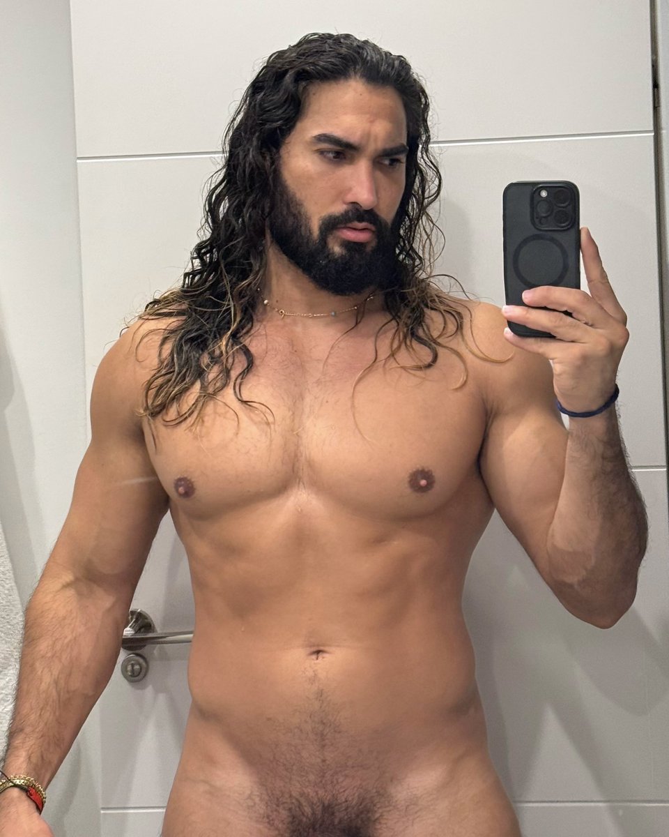 soyjesusmarcano's tweet photo. Estas fotos están en todo su esplendor  en mis cuentas privadas 😈 https://t.co/YxeqXk2mqM