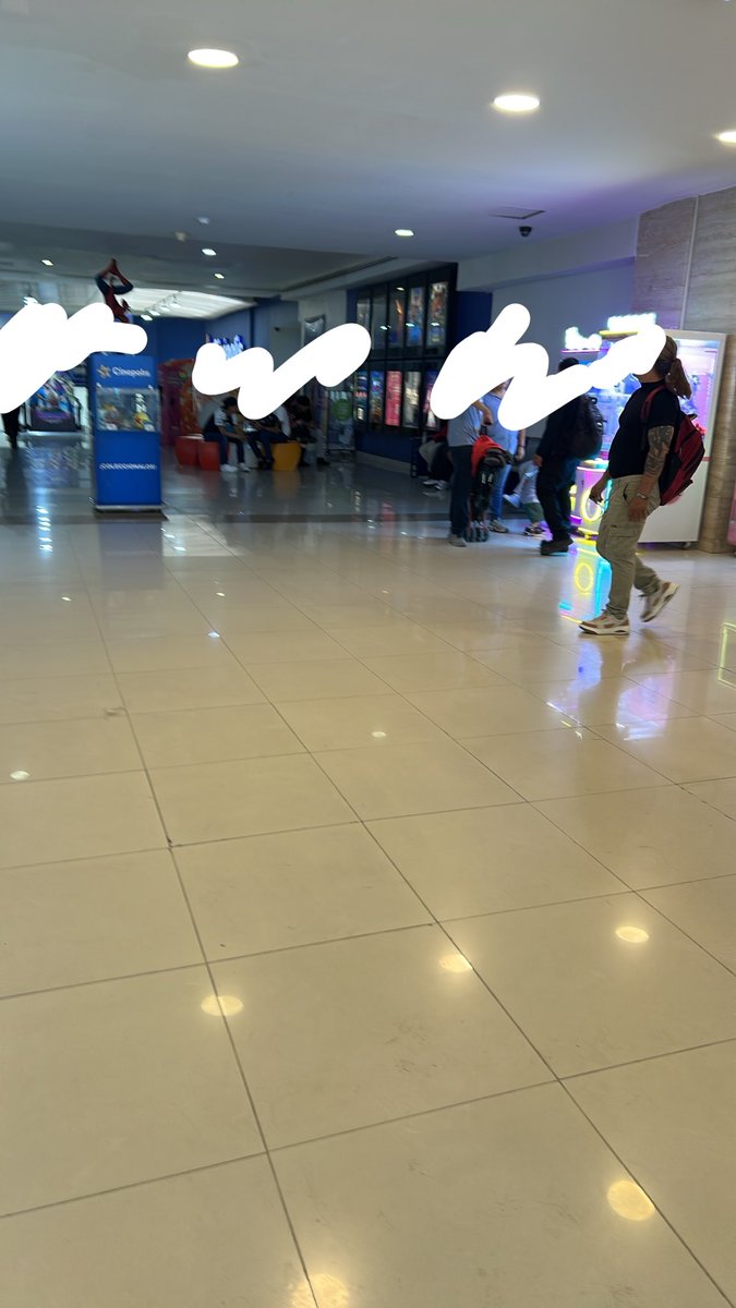 eduardo44039834's tweet photo. Quien en la interplaza
#interplaza #monterrey #encuentromtygay #centromty #gay #activos #interpas https://t.co/fXSWqWyxz1