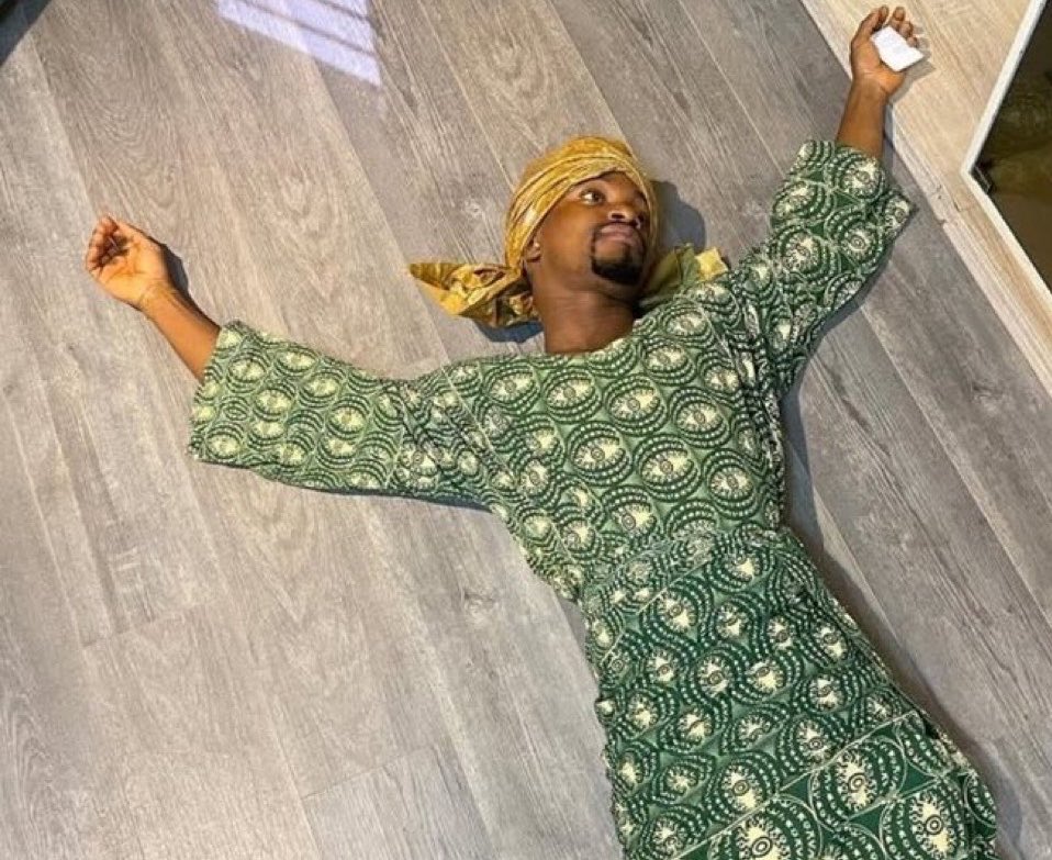Ricky_jumbo's tweet photo. Goodnight guys, my boss too do 😫

#BBNaija #RickyJumbo https://t.co/Y7YPaJULYv