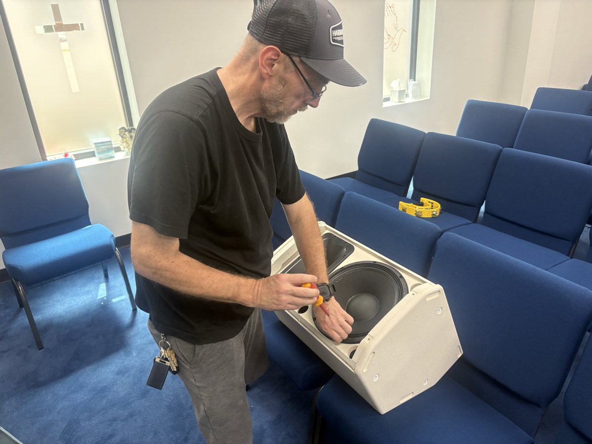 Tequila252's tweet photo. Performing a speaker repair at Zion Cross. https://t.co/FTEUYasQq5