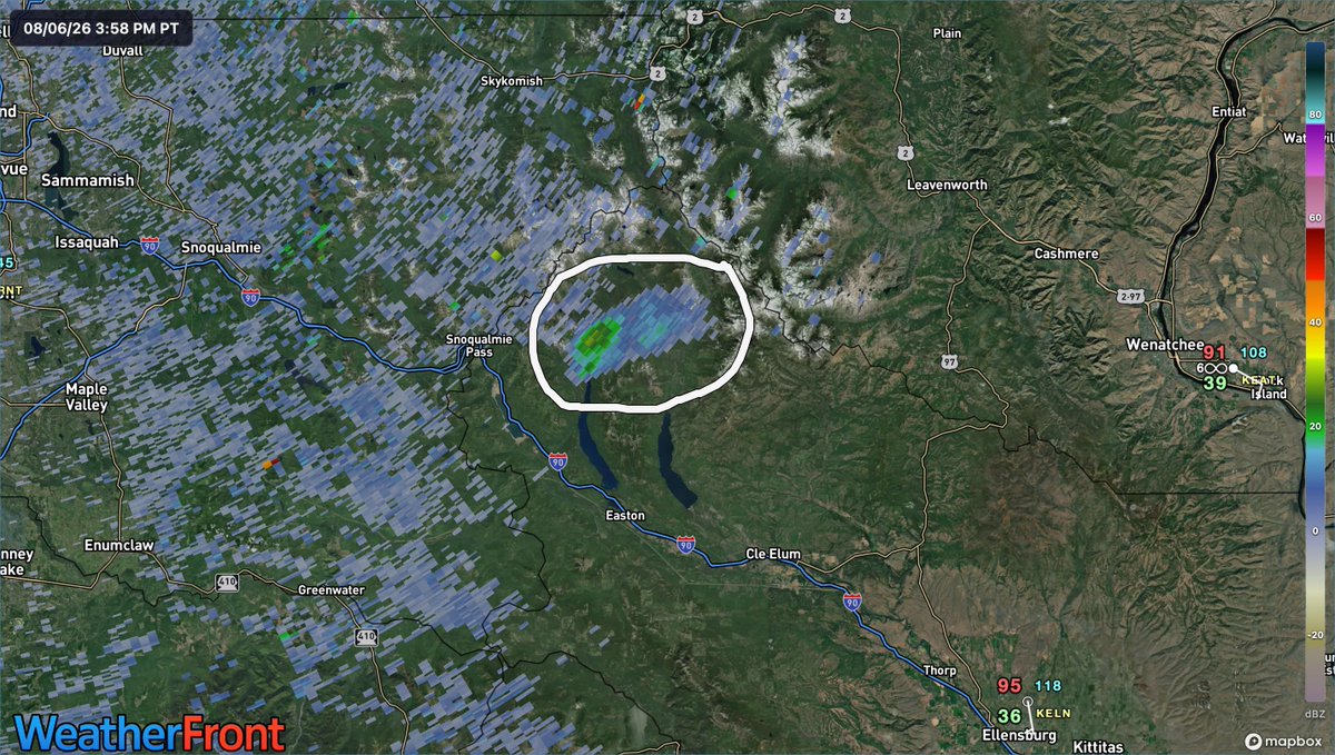 The_Weatherman2's tweet photo. MAJOR increase in activity on the #ThreeQueensFire today, which is 10 miles east of Snoqualmie Pass. It was likely started by lightning on July 15th, and has been relatively dormant until now, as it's dry enough for it to burn rapidly SW. Might be a new problem... #wawx https://t.co/eQXA8trghP