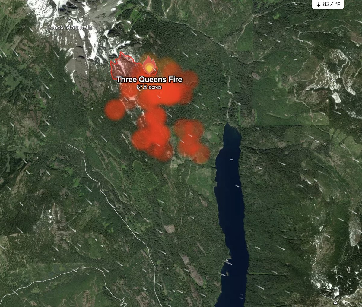 The_Weatherman2's tweet photo. MAJOR increase in activity on the #ThreeQueensFire today, which is 10 miles east of Snoqualmie Pass. It was likely started by lightning on July 15th, and has been relatively dormant until now, as it's dry enough for it to burn rapidly SW. Might be a new problem... #wawx https://t.co/eQXA8trghP