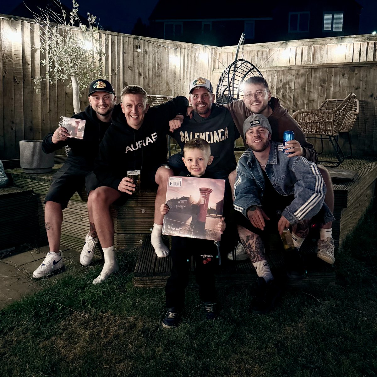 TheReytons's tweet photo. ALBUM OUT NOW!!! ♥️
The little Reyton loves it… It’s been a while but we’re back!! Come and join us in Rotherham this weekend for a big get together, Q&A and plenty of exciting surprises!!
Full details released tomorrow… for now, a couple more drinks to celebrate!!#AllReytons https://t.co/AHSMusmNQW
