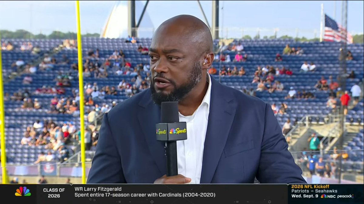 MySportsUpdate's tweet photo. Former #Steelers HC Mike Tomlin and his career on TV with NBC is officially underway: https://t.co/9XqtVVOd9w