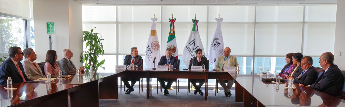 TFJAMexico's tweet photo. Teniendo como objetivo principal la implementación de programas de desarrollo institucional vinculados a la calidad, la innovación y el mejoramiento tecnológico, esta tarde se llevó a cabo la firma del Convenio de Colaboración entre el #TFJA y el @inap_mx, consolidando así una fructífera alianza entre ambas instituciones. 

#90AñosDelTFJA 
#CompromisoSocial #VocaciónDeServicio