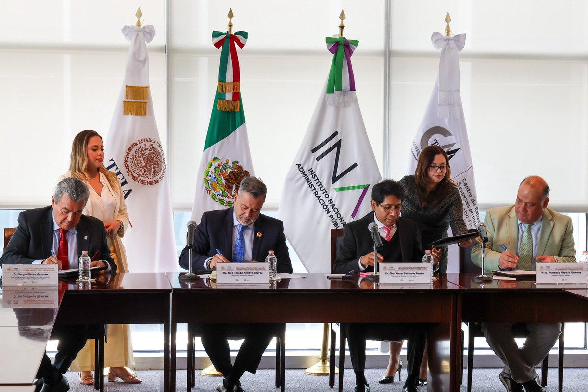 TFJAMexico's tweet photo. Teniendo como objetivo principal la implementación de programas de desarrollo institucional vinculados a la calidad, la innovación y el mejoramiento tecnológico, esta tarde se llevó a cabo la firma del Convenio de Colaboración entre el #TFJA y el @inap_mx, consolidando así una fructífera alianza entre ambas instituciones. 

#90AñosDelTFJA 
#CompromisoSocial #VocaciónDeServicio