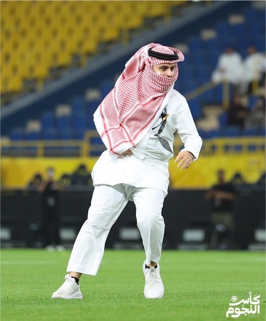 onllykaii29's tweet photo. بالله هذا منظر يليق بالكرة السعودية؟
يابشر بالله عليكم هذا وش تسمونه؟

والله الكرة السعودية في خطر على هذا التوجه https://t.co/BaTxdMnI63