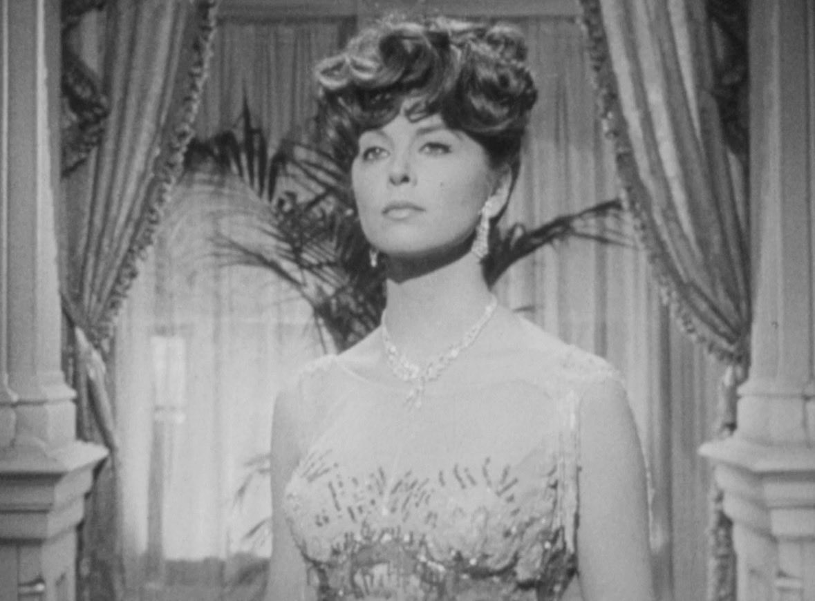 Karaszewski's tweet photo. Things I didn’t know department - In 1961 they made a pilot for a SOME LIKE IT HOT television series that opens with Jack Lemon and Tony Curtis - yes the real guys - running to a plastic surgeon so they can alter their faces to hide from the mob. When they wake up and take the bandages off they are two completely different actors - Vic Damone and Dick Patterson!  And Ginger herself - Tina Louise plays the Marilyn Monroe part!  The show didn’t get picked up.