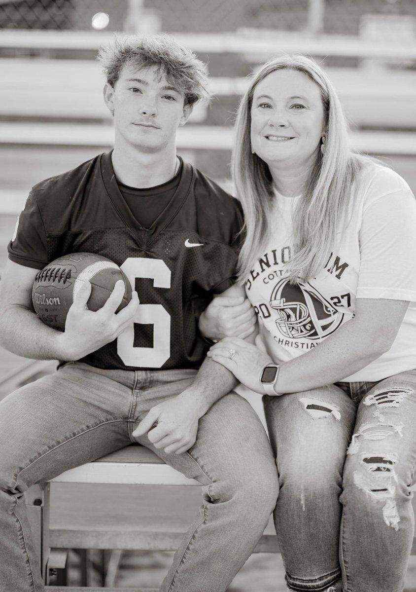 ethan_womble's tweet photo. Senior football pictures with mom @krista_womble https://t.co/02Qfp4TJ6Q