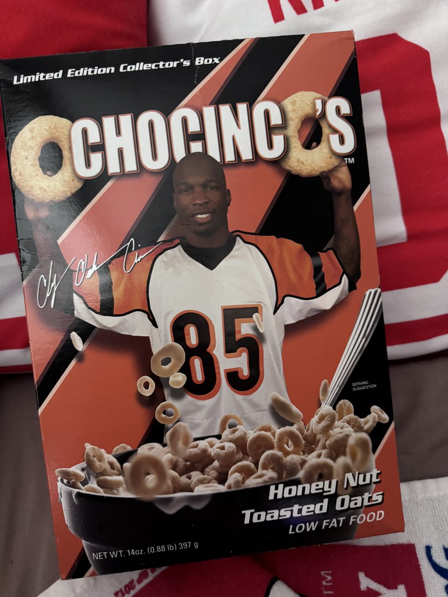 Bossmanjohnk's tweet photo. @ochocinco Tell me what I got to do to get you to sign this for me man. I live in downtown I’m ready for whatever! I’ve been holding onto this for years and I’d love to make it happen! https://t.co/BuWZ2by3gx