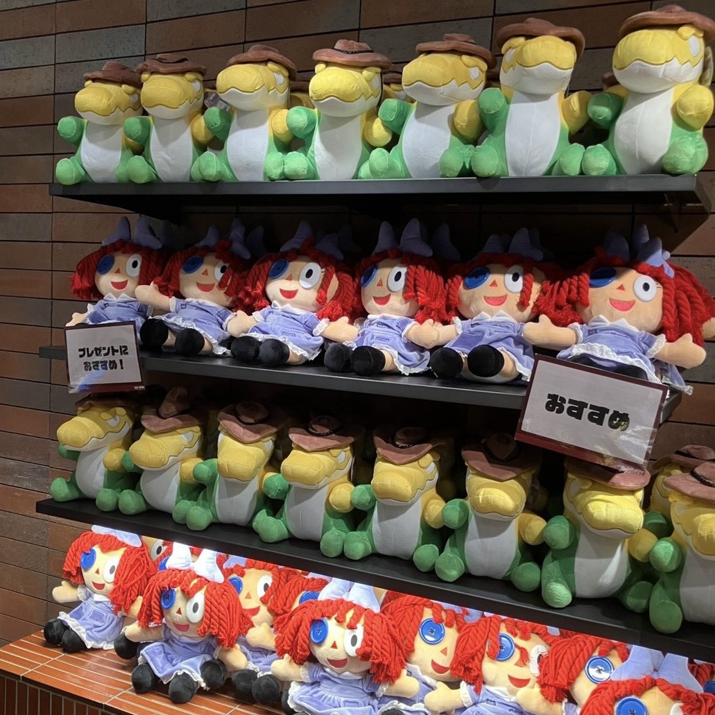 vv__official's tweet photo. 🎪🍭╱╲╱╲╱╲╱╲🎪🤡
 #アメイジングデジタルサーカス
 POP UP STORE 本日オープン！
🤡🎪╱╲╱╲╱╲╱╲🍭🎪

📍京都府 京都高島屋 S.C.
［T8］B1 EAT8 出入口横
🗓2026年8月7日(金)〜8月30日(日)

ダークコメディアニメ「アメイジング・デジタル・サーカス」の魅力を詰め込んだPOP UP STOREが本日オープン✨
奇妙な仮想現実に閉じ込められた主人公ポムニと、不気味でポップな世界を感じさせるフォトスポットや商品をご用意しております！
@ADC_Japan

詳細はこちら👀 https://t.co/4TkZ7t5jIr