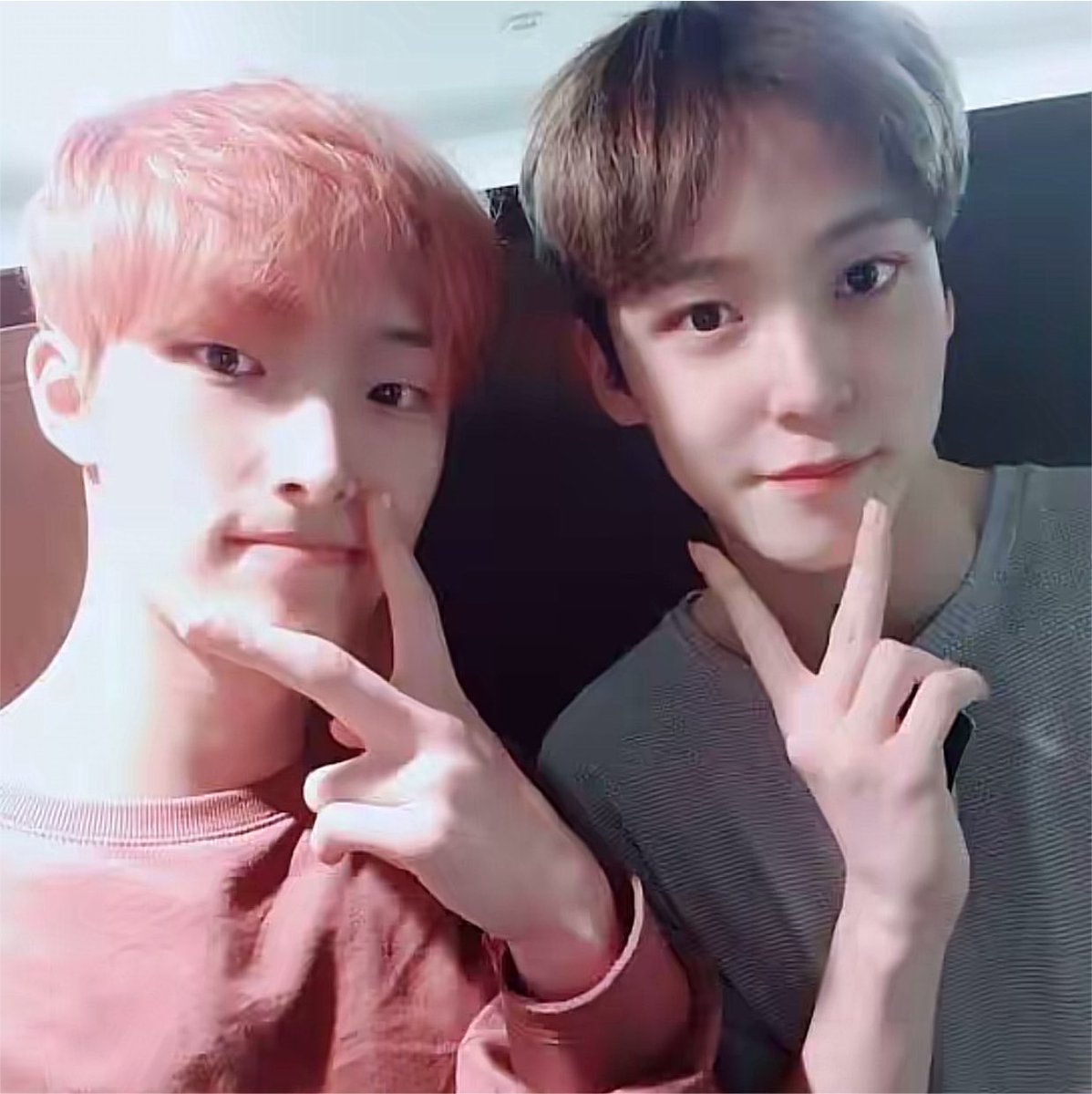 yungisholic's tweet photo. old but very precious photos of yungi 🥺 https://t.co/gYaRNUBlQ9