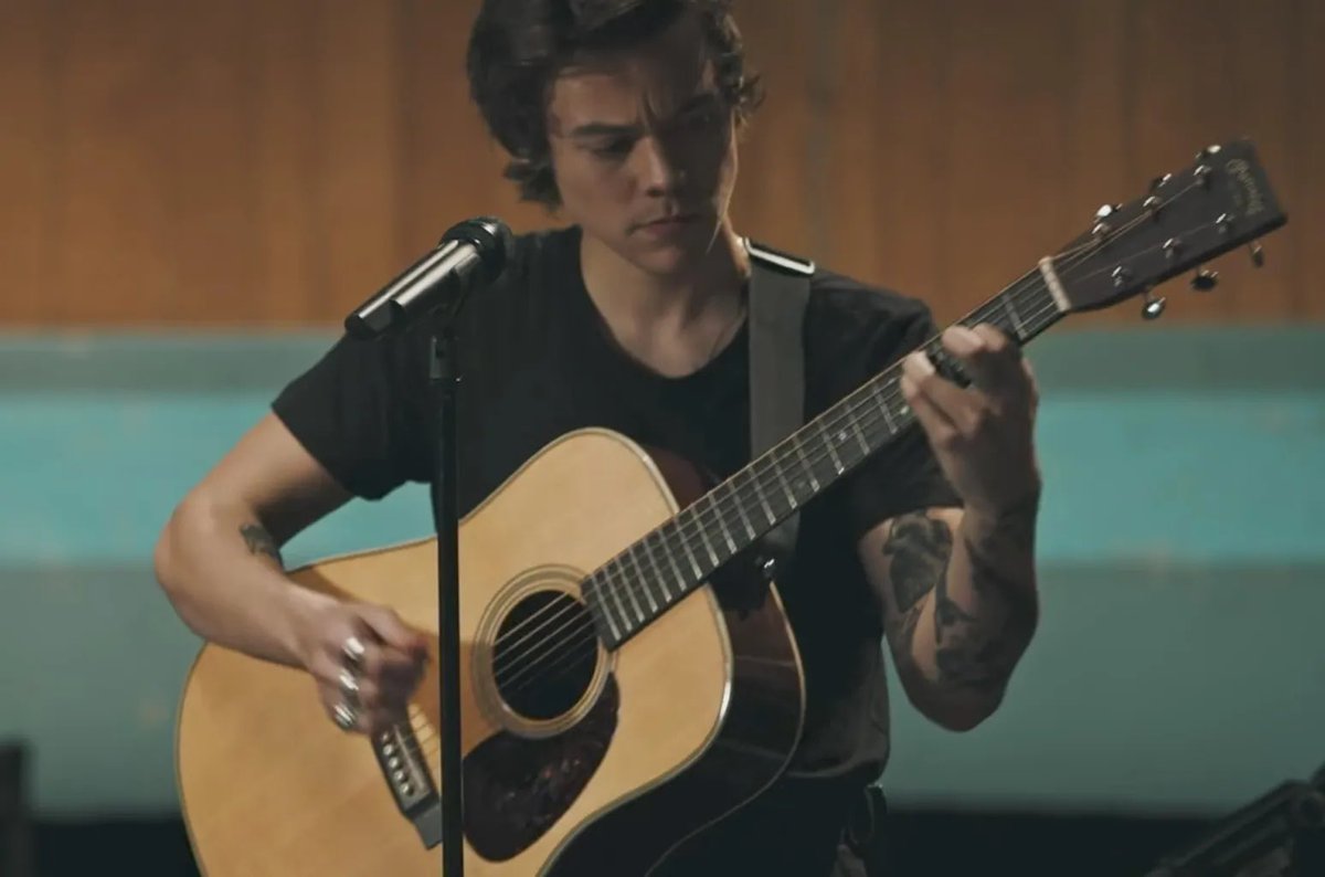 PopCrave's tweet photo. 9 years ago today, Harry Styles released “Two Ghosts.” https://t.co/46RsfVVcBY