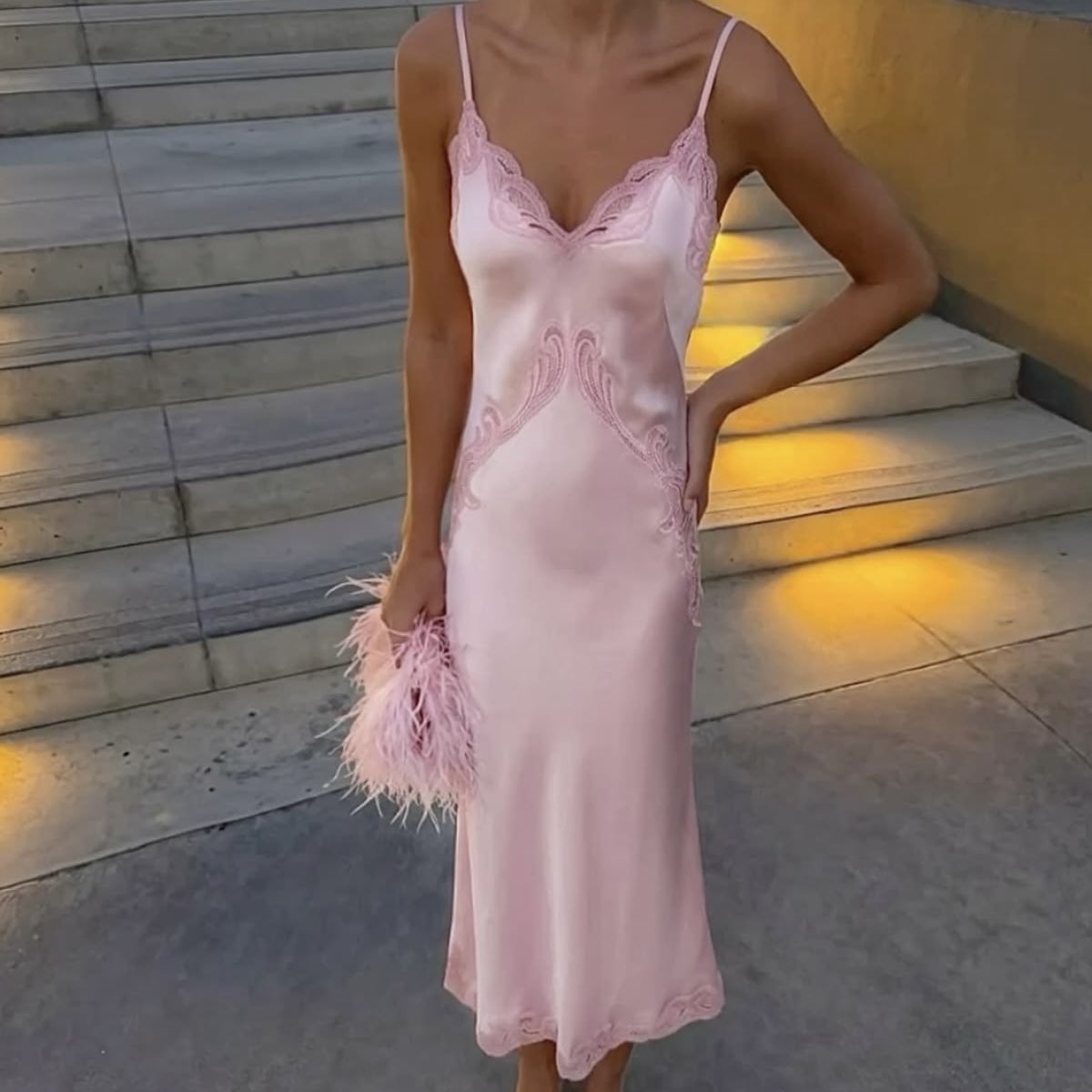 ifuadoreme's tweet photo. how does pinterest see me? ⋆ ˚｡⋆୨୧˚

• makeup palette ✧˖°.
• flower  ✧˖°.
• sea  ✧˖°.
• dress ✧˖°. https://t.co/X2ySfgOrNM
