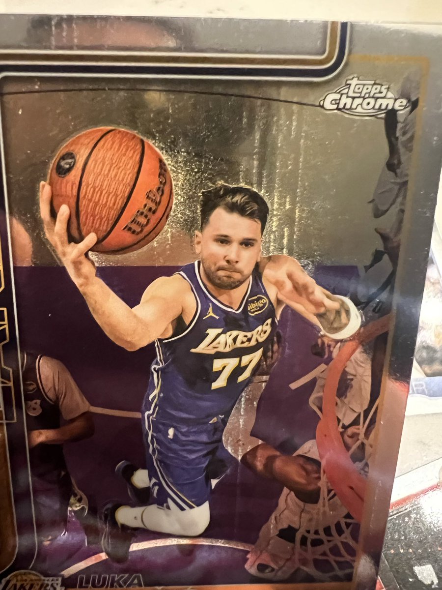 Big_Blue42_'s tweet photo. You would expect that when you spend $550 on a hobby box you wouldn’t pull garbage like this. Half the cards in this box had marks like this.  Shocking they were all able to pass @Topps QC check @CardPurchaser https://t.co/fCPPX6dY9F