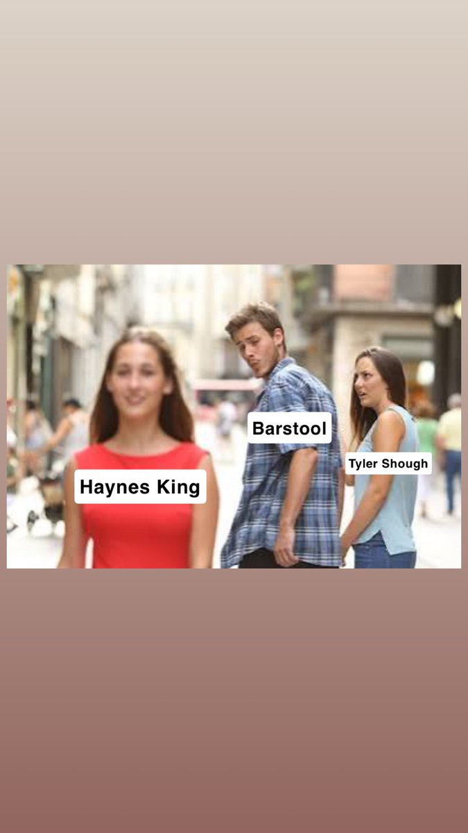 DaveyMakes's tweet photo. @barstoolsports https://t.co/AaTYOURwkF