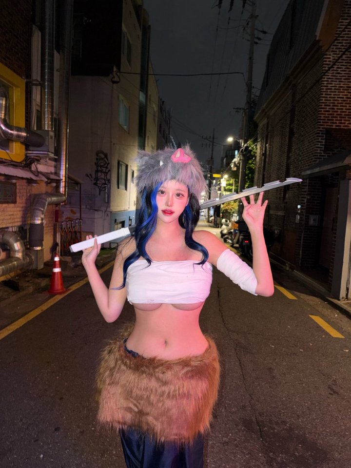 dltnqls282's tweet photo. 저돌맹진!!!

#코스프레 #cosplaygirl #귀멸의칼날 #이노스케 
#cosplay #DemonSlayer #Inosuke #コスプレ #코스어 
#コスプレイヤー #cosplayer https://t.co/v3IOhf8fCE